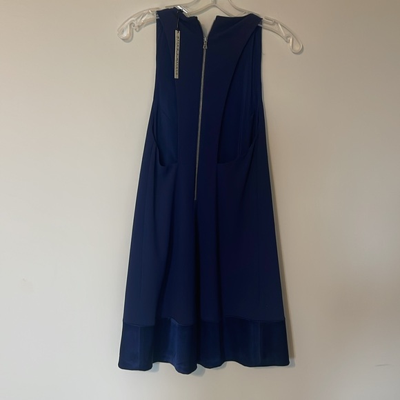 Revolve- Alice + Olivia Daralee Trapeze dress XS - Picture 7 of 8